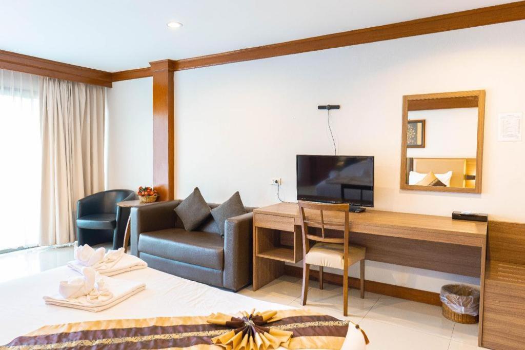 The Impress Nan Hotel Екстериор снимка