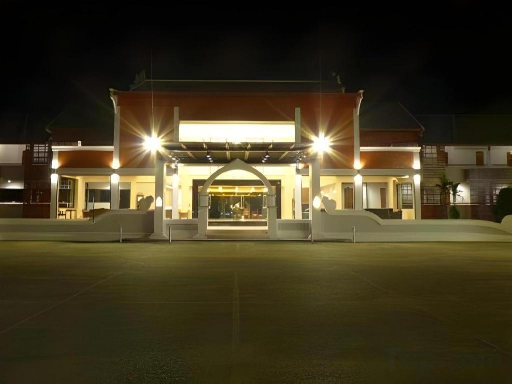 The Impress Nan Hotel Екстериор снимка